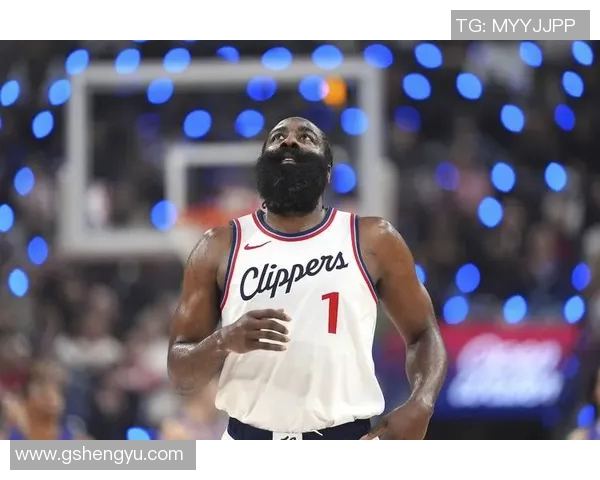 火箭队球星哈登加盟篮网引发交易风波，球迷对于未来战绩充满期待